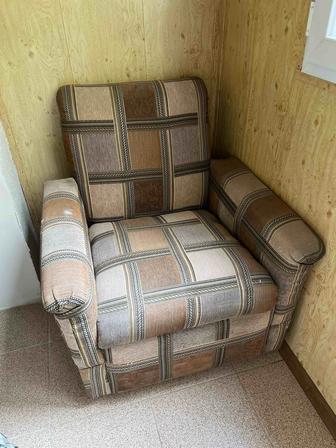 Продам кресло б/у