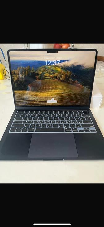 Продам в идеальном состоянии MacBook Air Apple M2 8ГБ