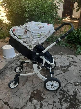 Продам коляску 13000