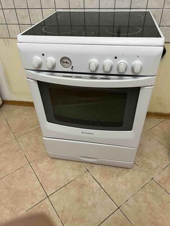 Электроплита продам