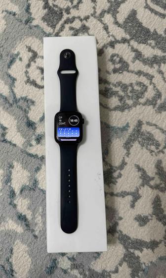 Продам часы Apple Watch 8, 45 мм в темно-синем цвете