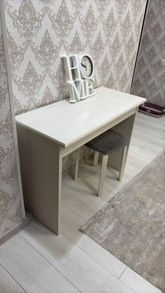 Стол письменный