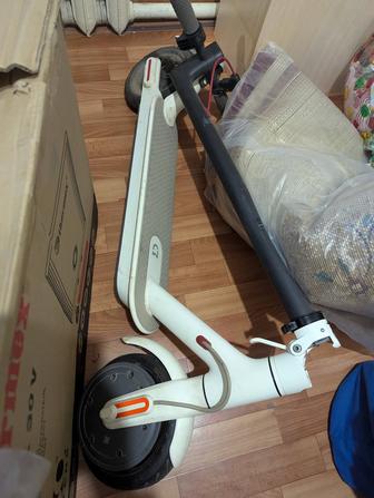 Продам нерабочий электросамокат