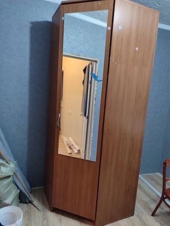 Продам шкафы