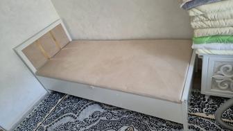 Кровать в отличном состоянии