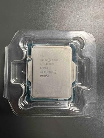 Процессор Intel Core i7-13700KF