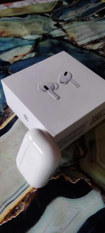 AirPods Pro первого поколения