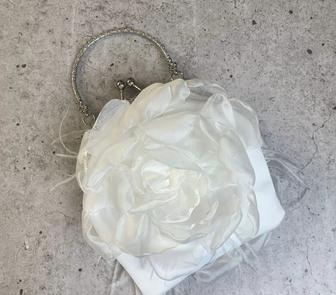 Сумочка с цветком