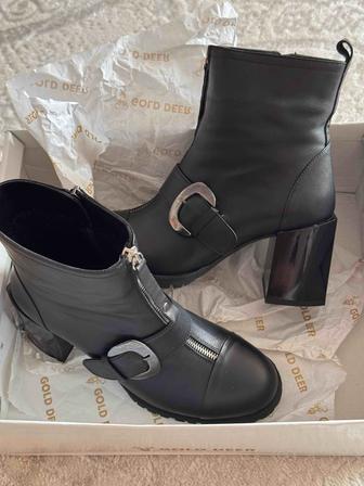 Продам ботинки женские кожаные