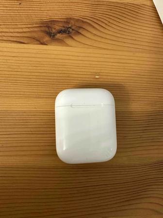 Apple AirPods 2
