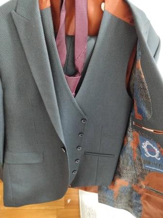 Мужской костюм QUESSTE