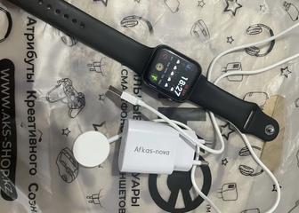 Смарт-часы Smart Watch  Plus черный , зарядное устройство в подарок.