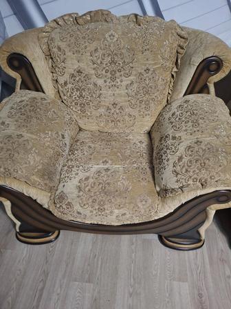 Диван и кресло