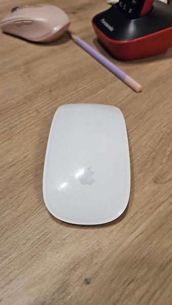 Мышка Apple, magic mouse, первое поколение