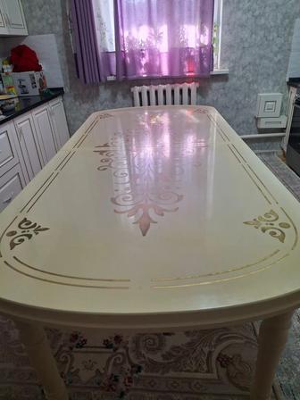 Стол для кухни или зала