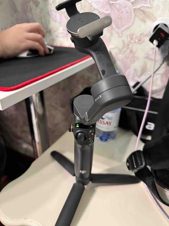Продается dji osmo mobile 6