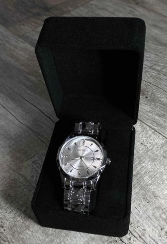 Наручные часы из нержавеющей стали