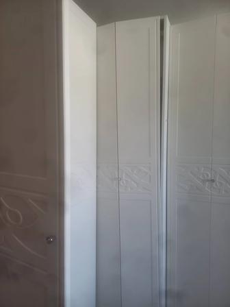 Продаю шкаф торг уместно