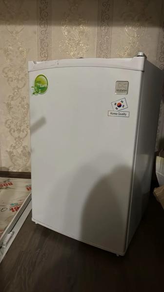 Холодильник маленький