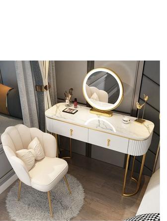 Продается туалетный столик