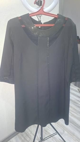 Продам платье чёрного цвета