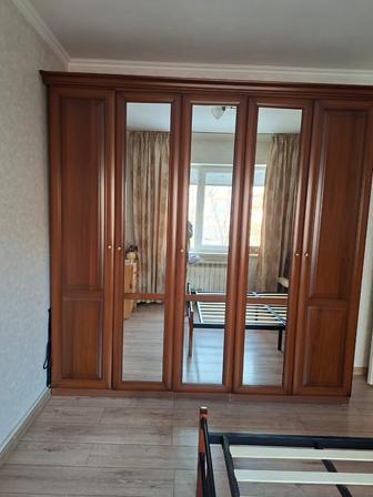 Продаю большой шифоньер