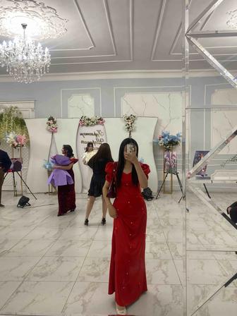 Платье вечернее