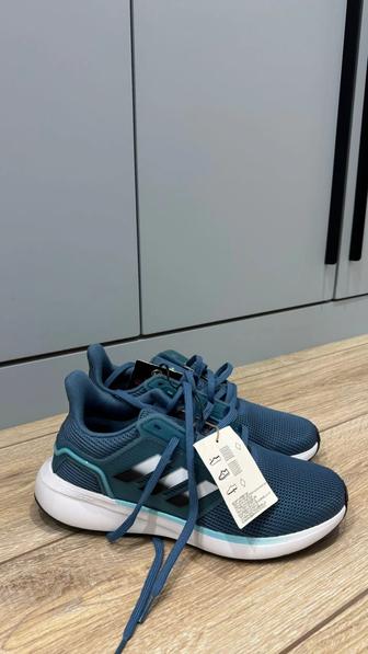 Новые кроссовки Adidas, оригинал, Вьетнам