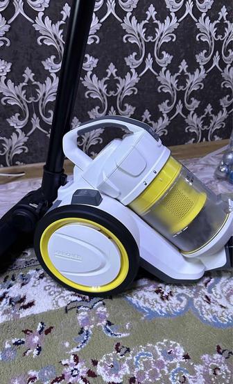 Продам пылесос Karcher VC 3 Premium