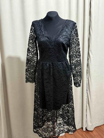 Продам платья 42-44 размера