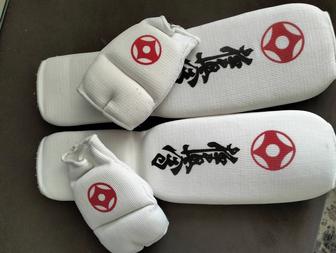 Кимоно и защита для каратэ