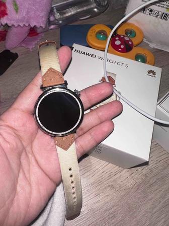 Huawei watch  5