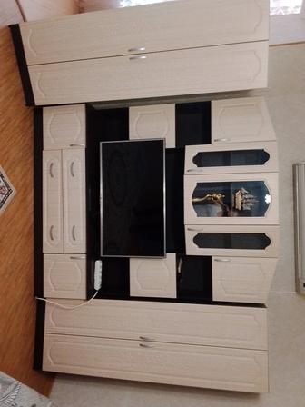 Продаи стенку срочно