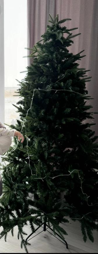 Продам елку 180см