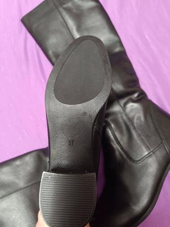 Сапоги демисезонные.