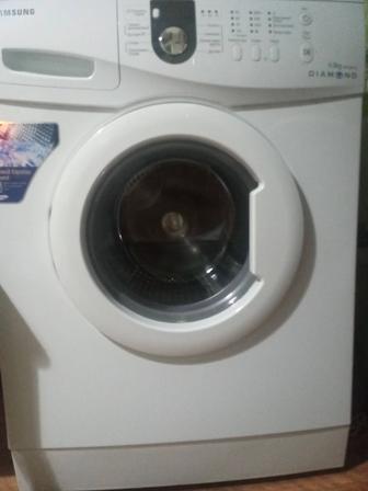 Продам стиральную машинку 4 кг
