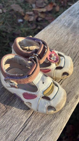 сандалики в садик