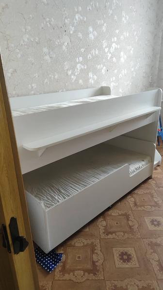 Продам детскую кроватку двухъярусная