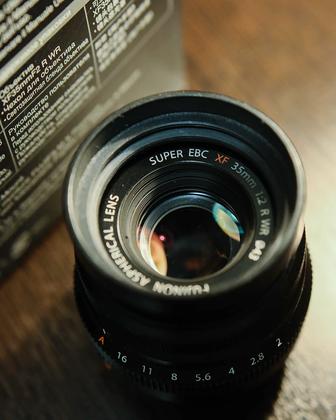 Fujifilm XF 35mm f/2 R WR