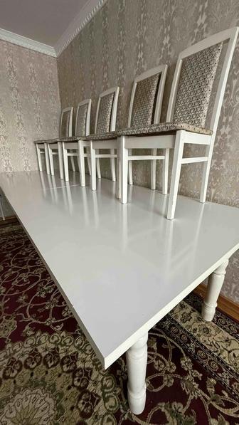 Стол со стульями
