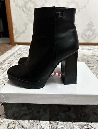 Продам ботильоны