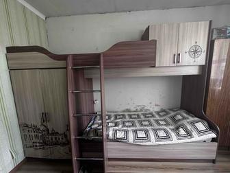 Продажа двухъярусной кровати со шкафами