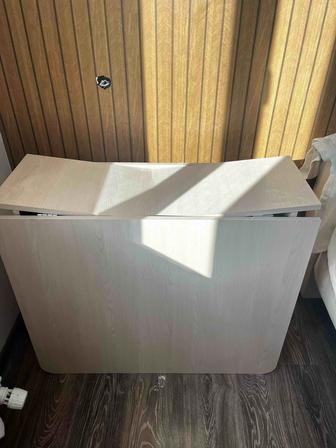 Продам стол кухонный