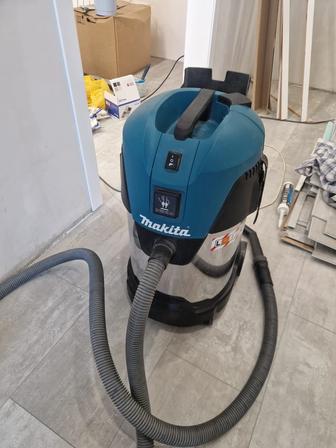 Строительный пылесос Makita