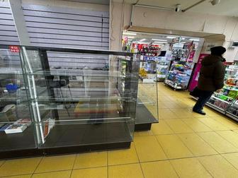 Продаю витрины , экономпанель