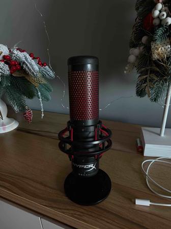 Микрофон hyper x QuadCast