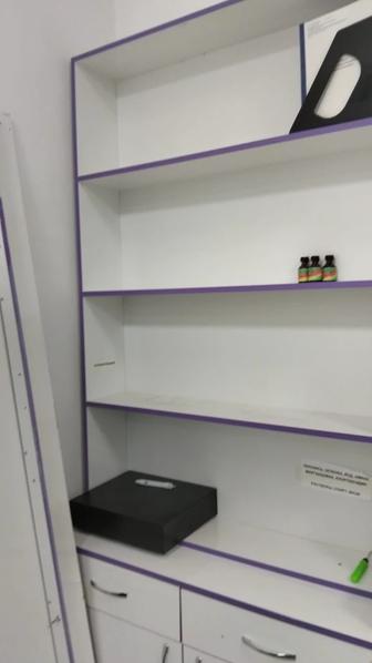 Продам мебель под аптеку