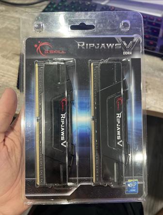 Оперативная память RIPJAWS V F4-3600C18D-32GVK 2x16 32 Гб