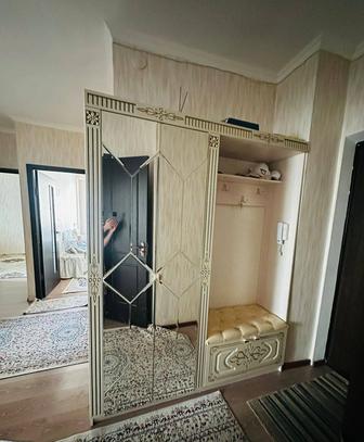 Продается шкаф прихожка
