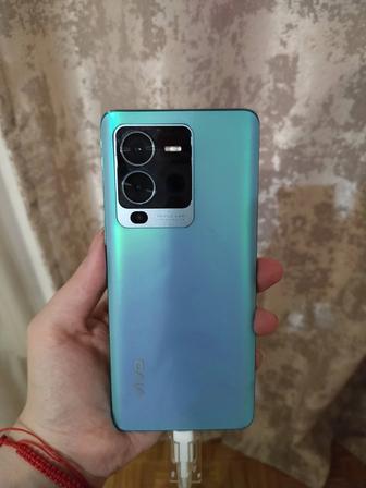 Продам телефон